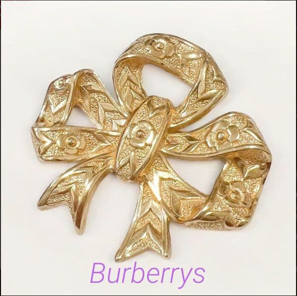 Burberrys バーバリーズ ブローチ リボン　花　 ゴールド　レディース