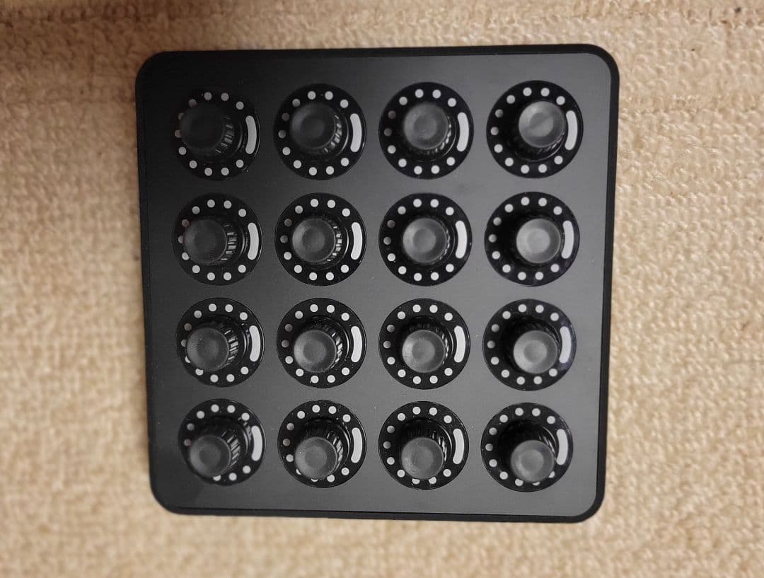 DJ機材 MIDI FIGHTER TWISTER MF-0007