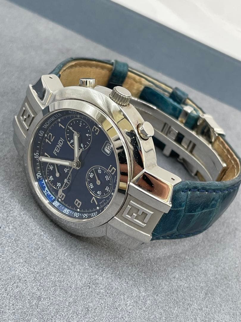 M148 FENDI フェンディ クロノグラフ 腕時計 クオーツ 青文字盤