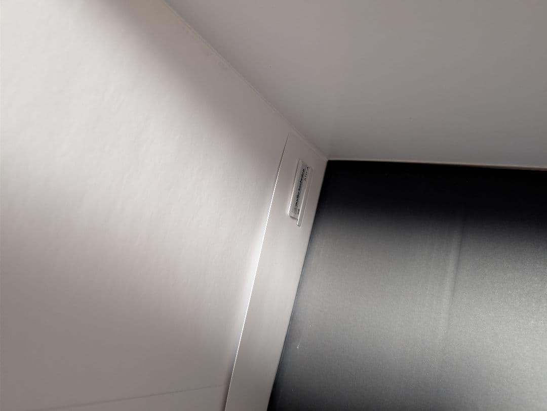 オーディオテクニカ　ATH-AWKT 密閉型ヘッドホン ★ほぼ未使用★