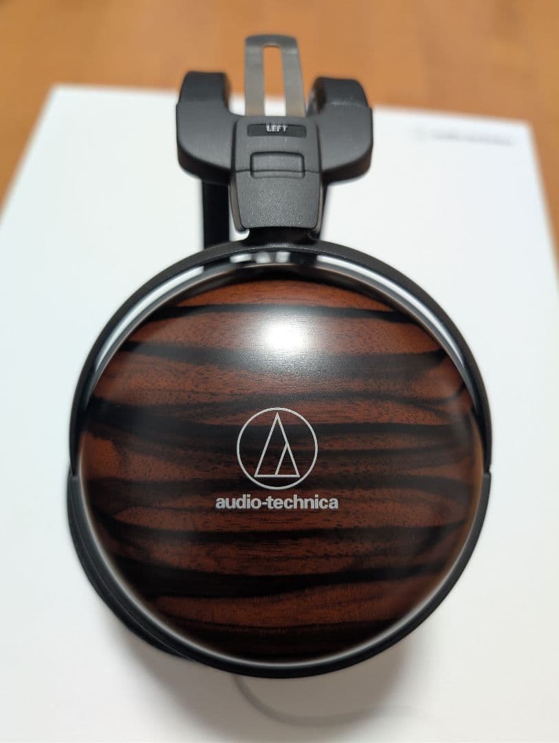 オーディオテクニカ　ATH-AWKT 密閉型ヘッドホン ★ほぼ未使用★