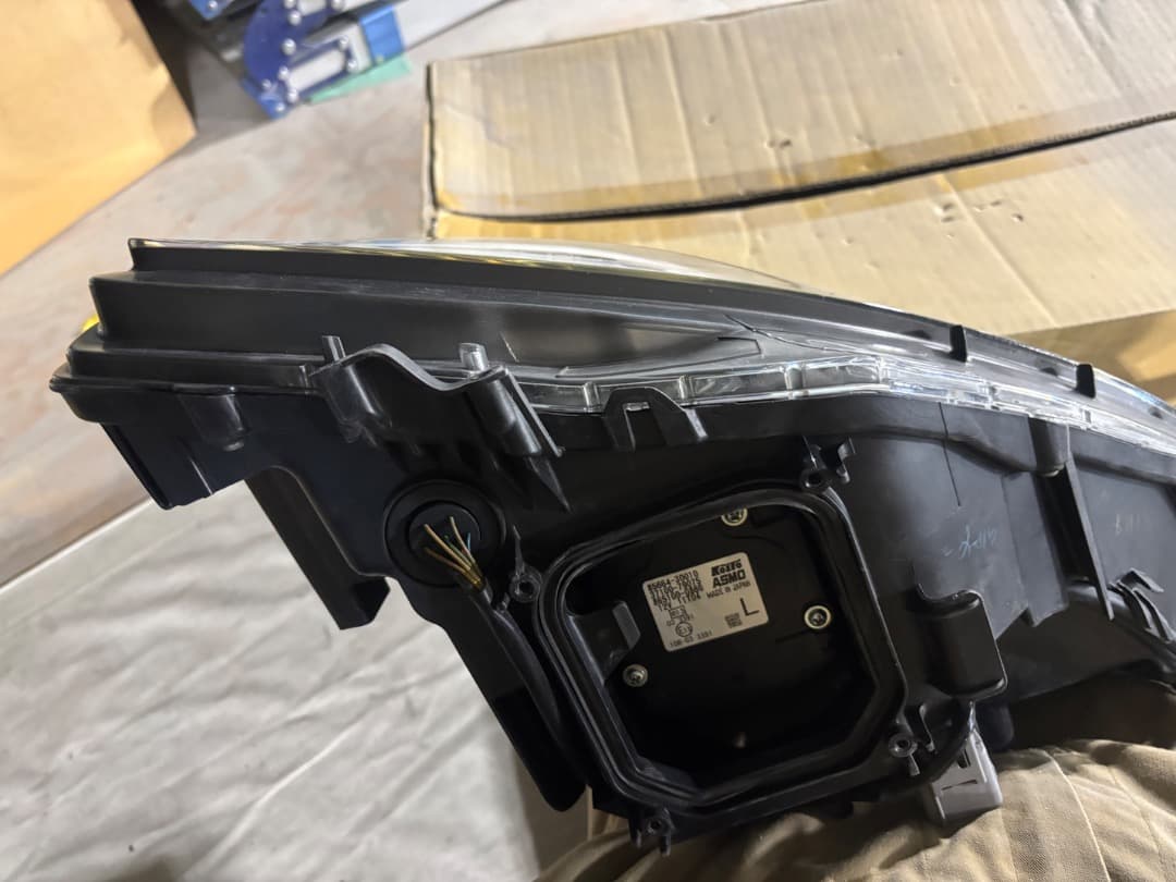 左 レクサス RX 350 ヘッドライト 10系