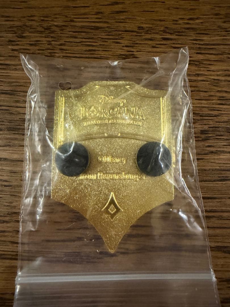 ロルカナ　エルサ　ピンバッジ