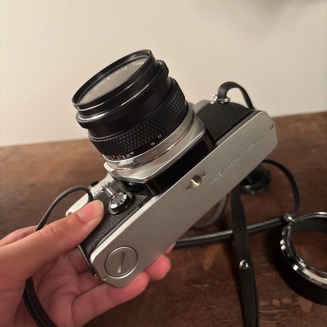 【極美品・希少革ケース付】Olympus om-1