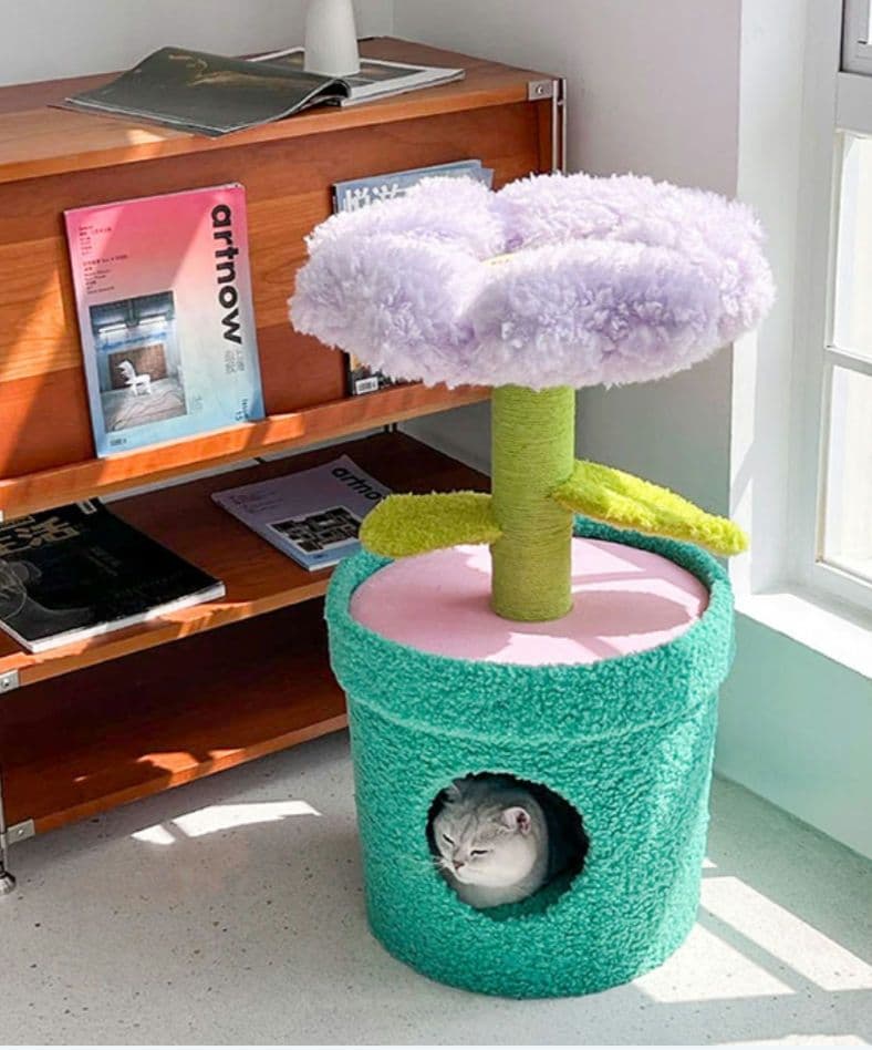 花デザインのキャットタワー　zeze　ペットハウス