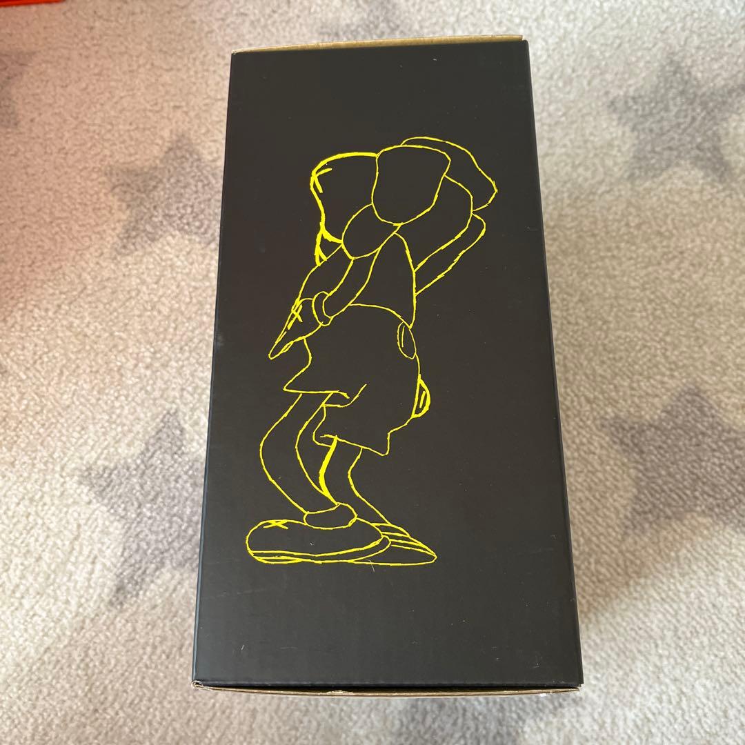 カウズ ロバート・ラザリー二 フィギュア ブラック