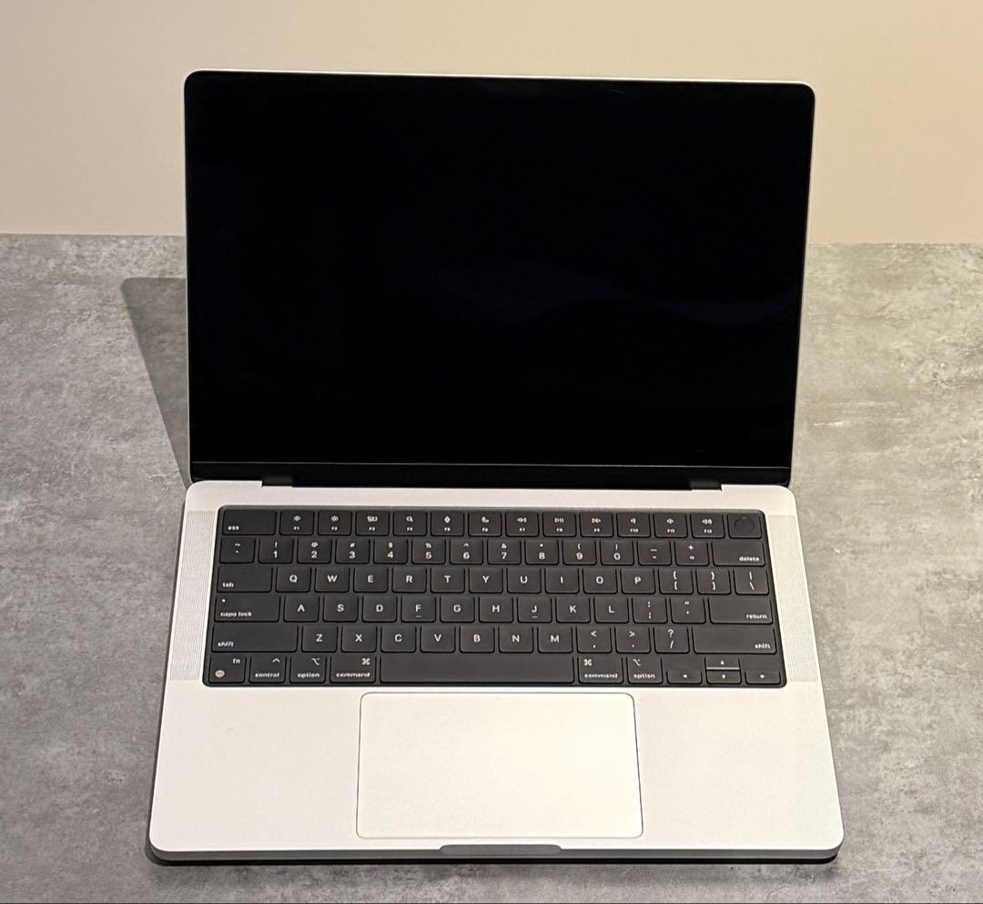 MacBookPro M4 シルバー メモリ24GB 美品/おまけ有