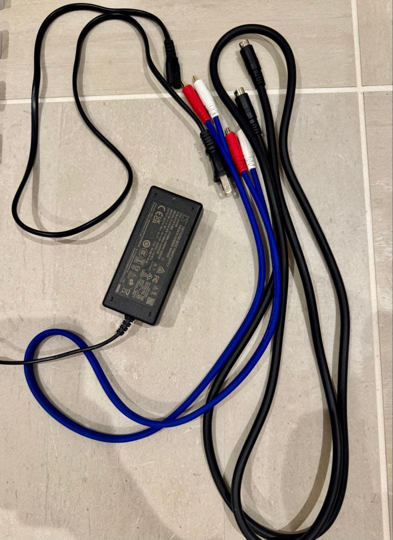 iLoud ステレオスピーカー ホワイト