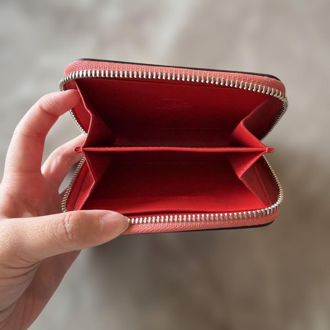 クリスチャンルブタン　ケース　小銭入れ