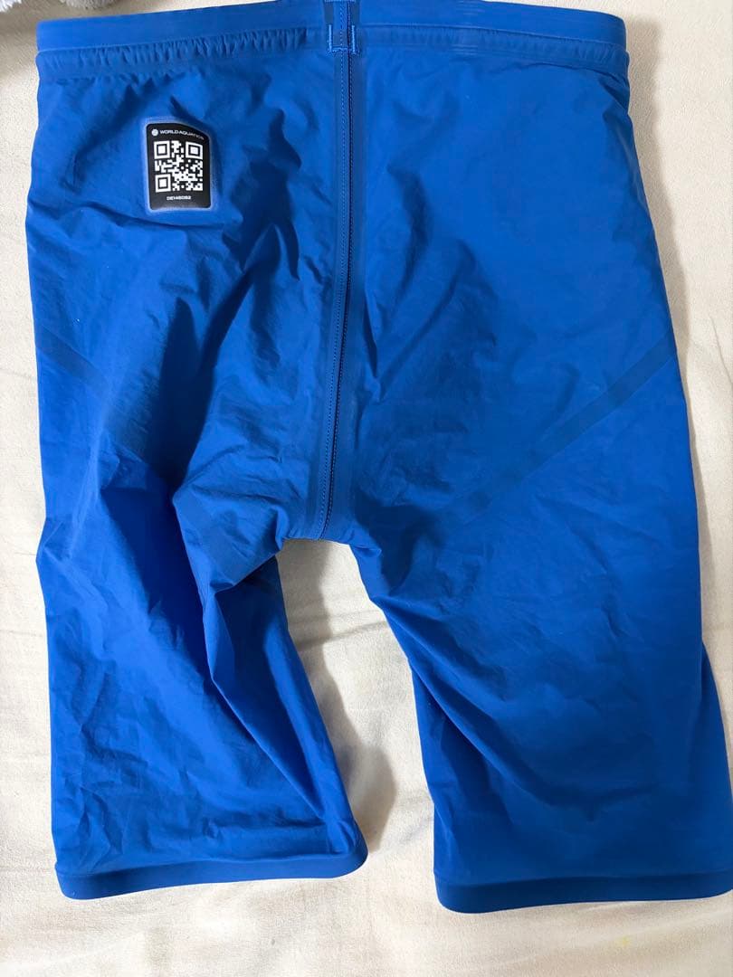 アリーナアクアフォースストームMサイズ