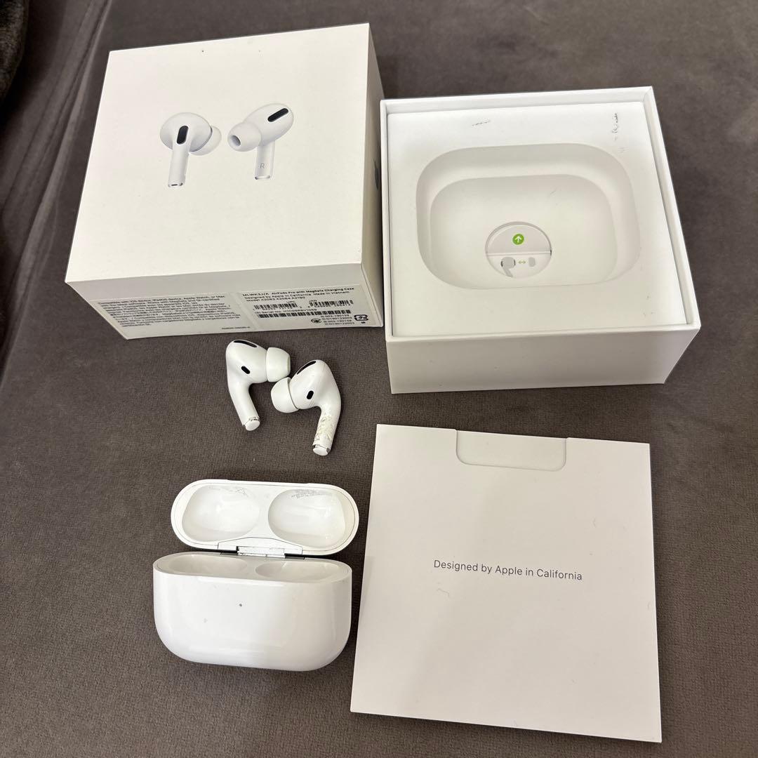 Apple AirPods Pro 本体 充電ケース付き
