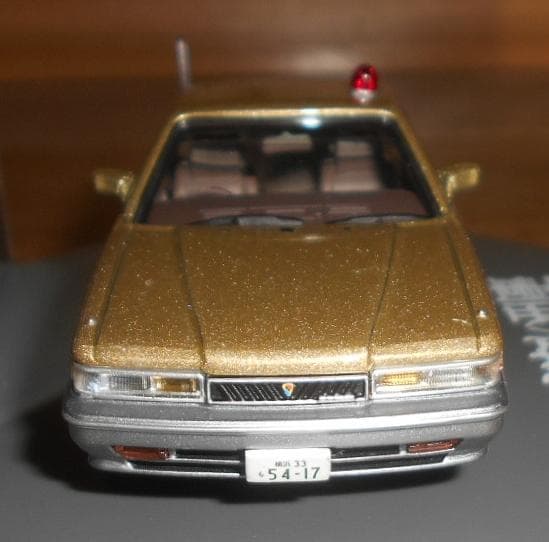 アオシマ　1/43　あぶない刑事　港303　レパード　アルティマ