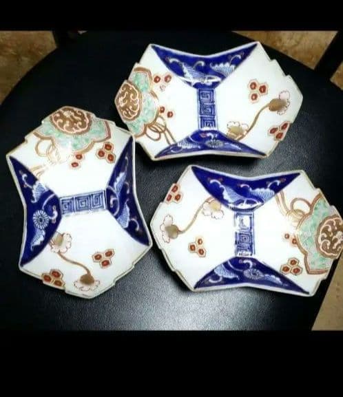 時代物有田焼のお皿です