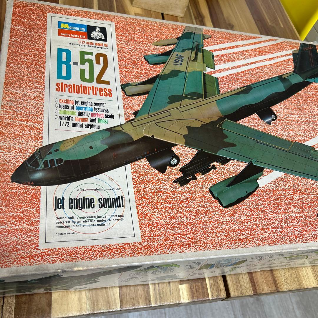 ハ*ン様 B-52 Stratofortress 1/72 プラモデル