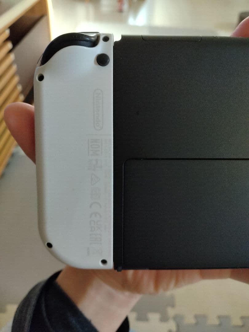 美品　Nintendo Switch ホワイト　Switch　スイッチ　有機el