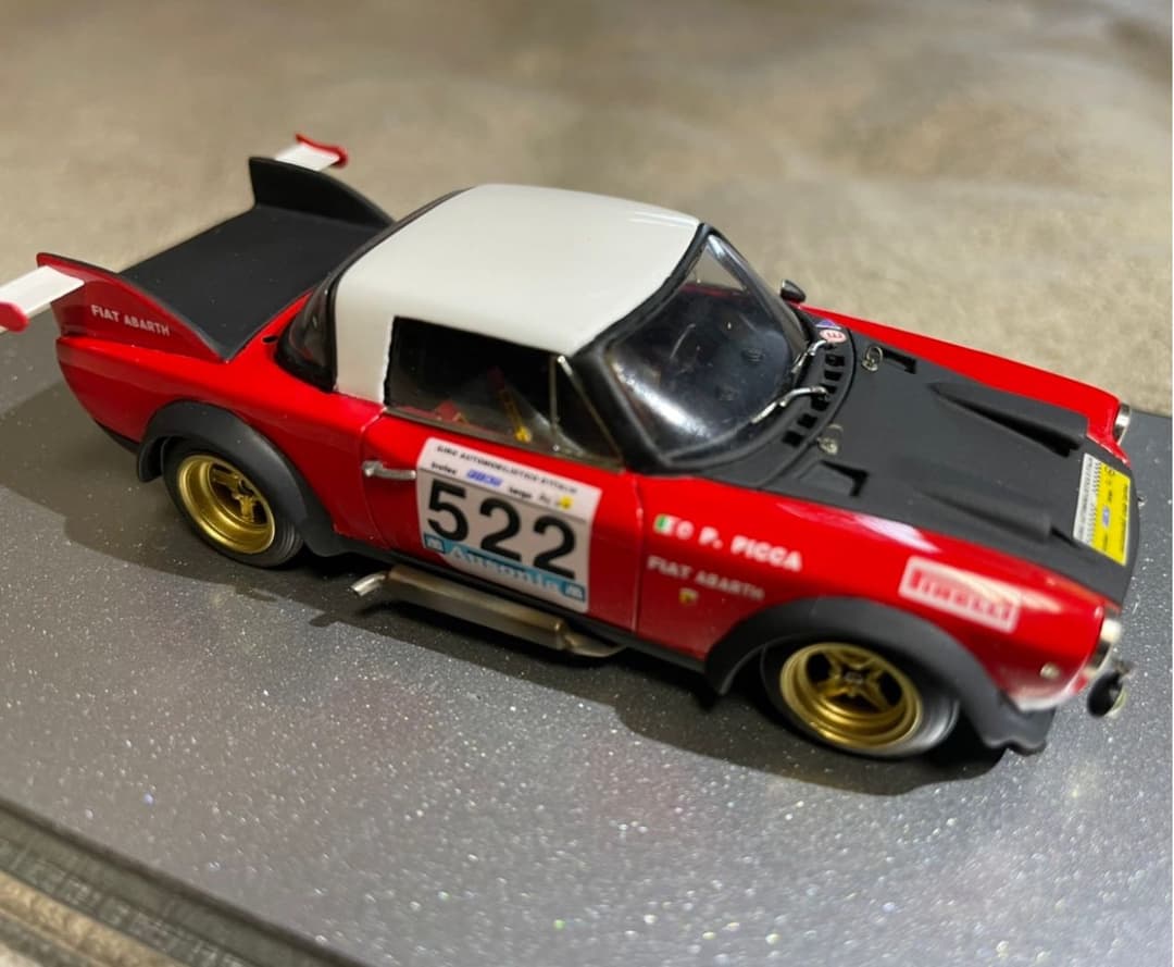 Fiat 124 Spider Abarth 1973 1/43 ミニカー