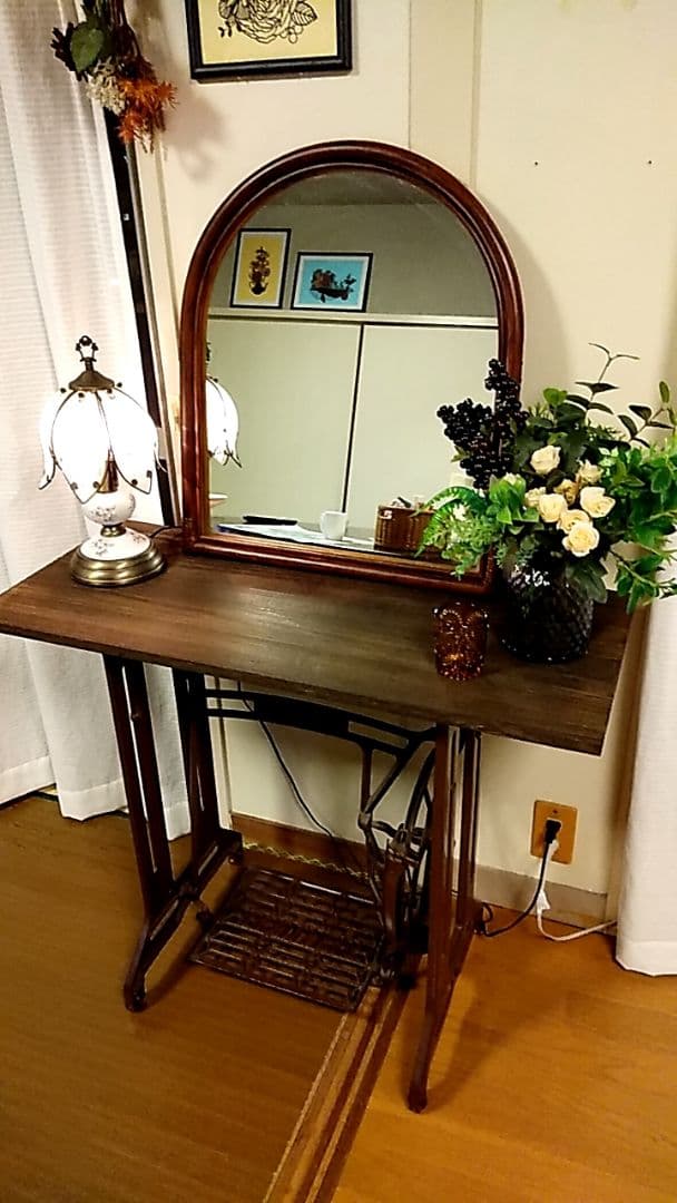 grin　アンティークミシン台　多目的