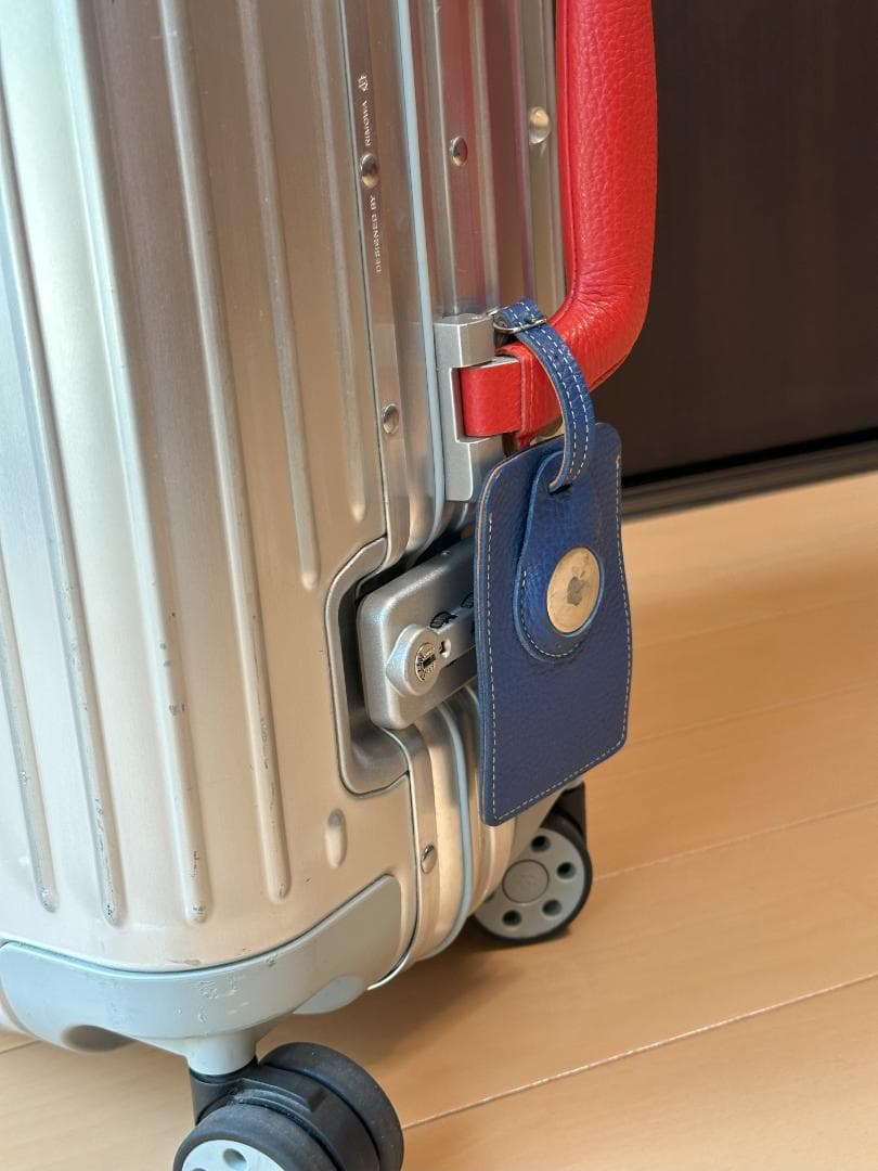 リモワ　ハンドル本革加工　イタリア　アドリアレザー