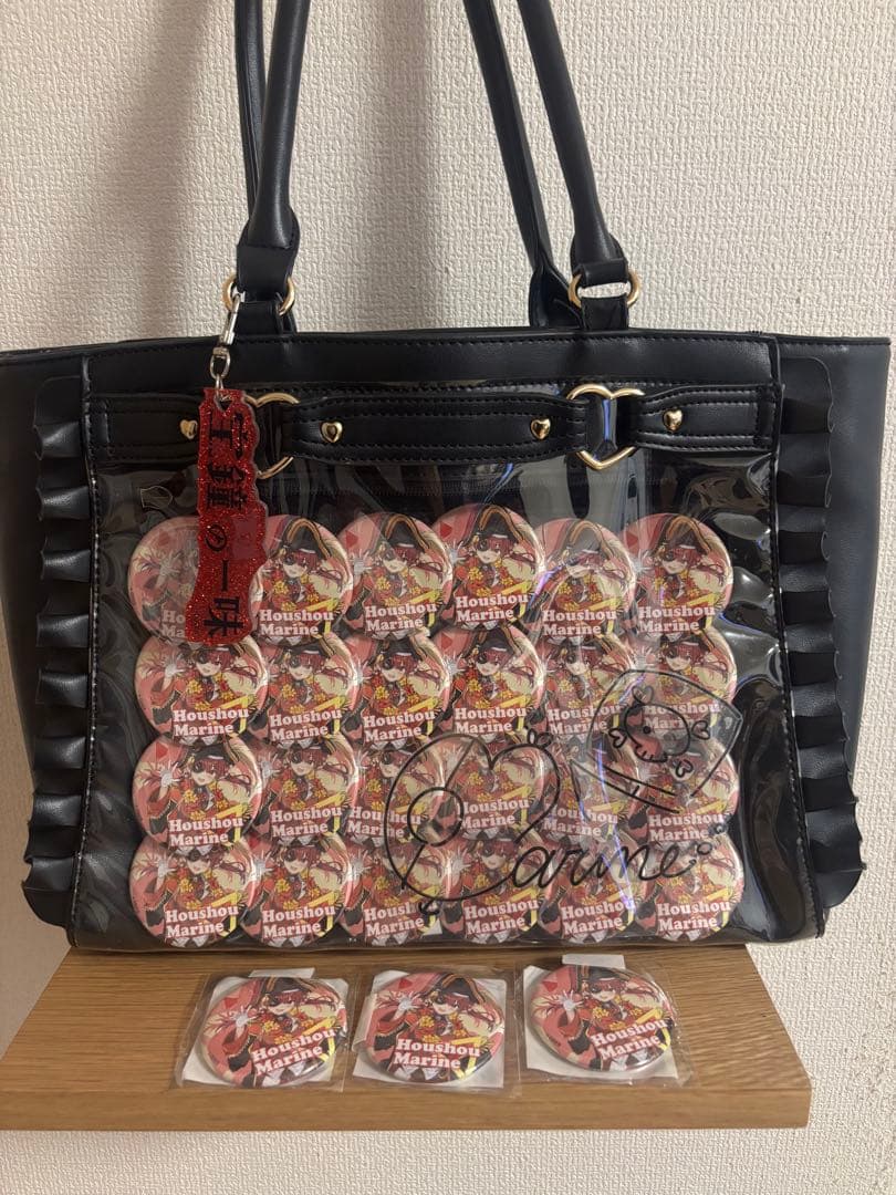 宝鐘マリン　A4痛バッグ&缶バッジセット