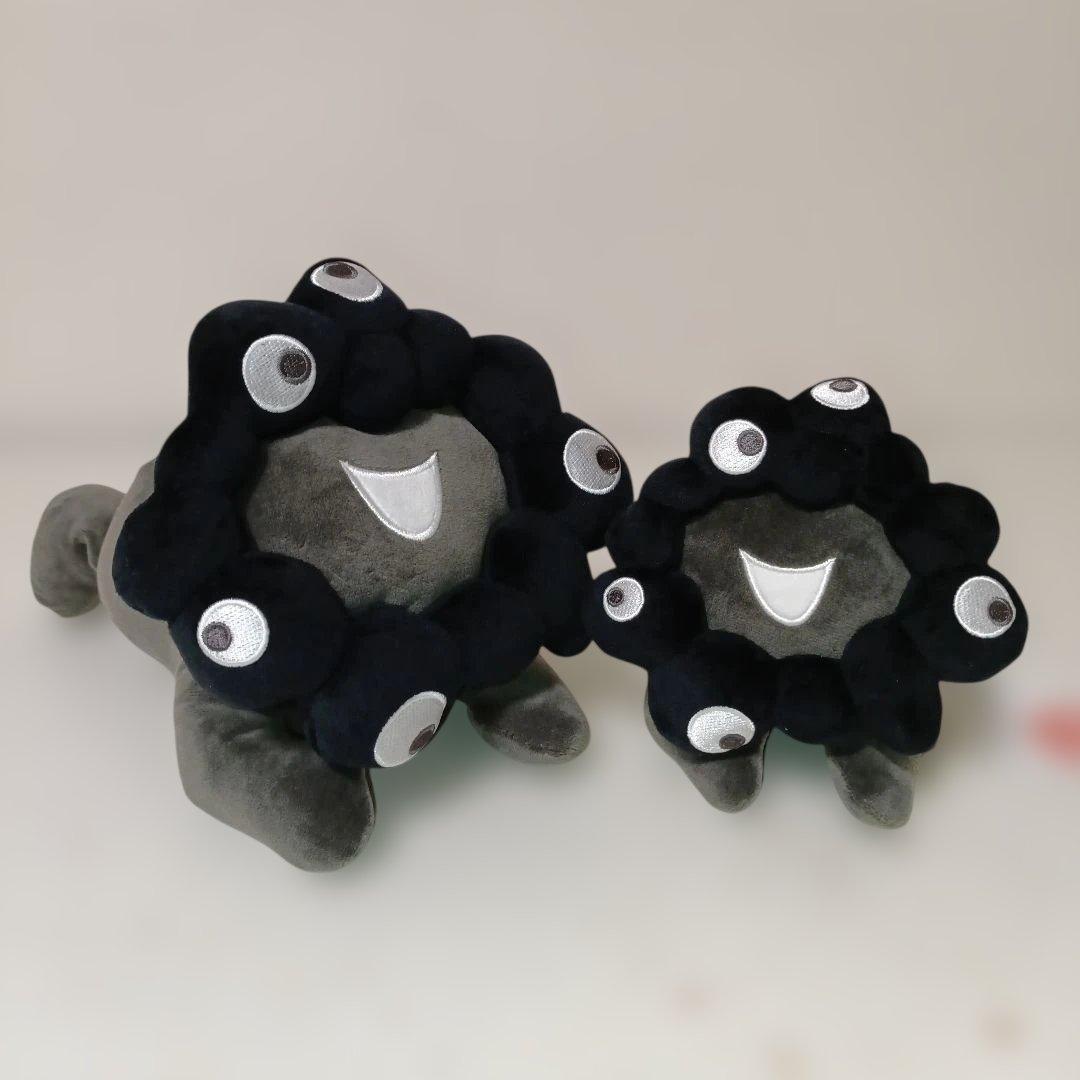 関西万博 黒ミャクミャク 這い型　ぬいぐるみ ブラック ＳとM 寝そべり