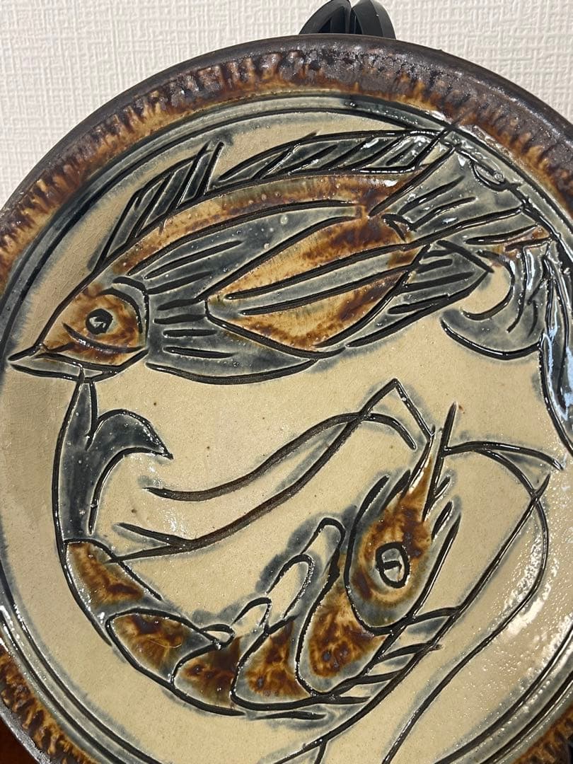 金城次郎 人間国宝 海老魚文 8寸皿 壺屋焼 沖縄 焼物 やちむん 直径25cm