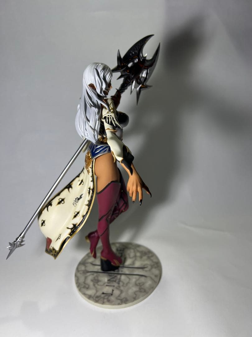 【訳あり】　リネージュⅡ 褐色　ダークエルフ　フィギュア