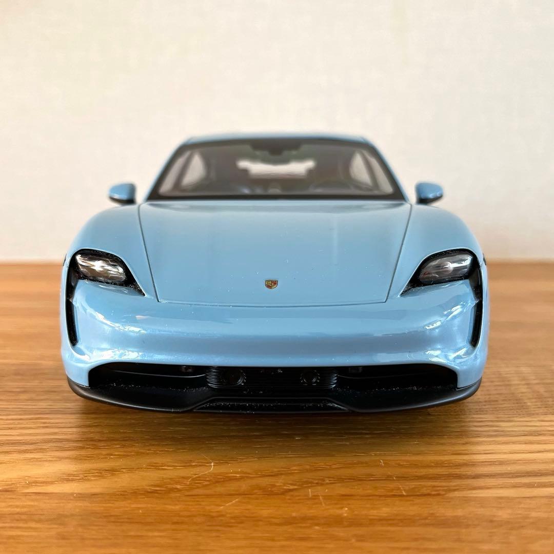 【ミニカー 美品 希少】ミニチャンプス 1/18 ポルシェ タイカン 4S