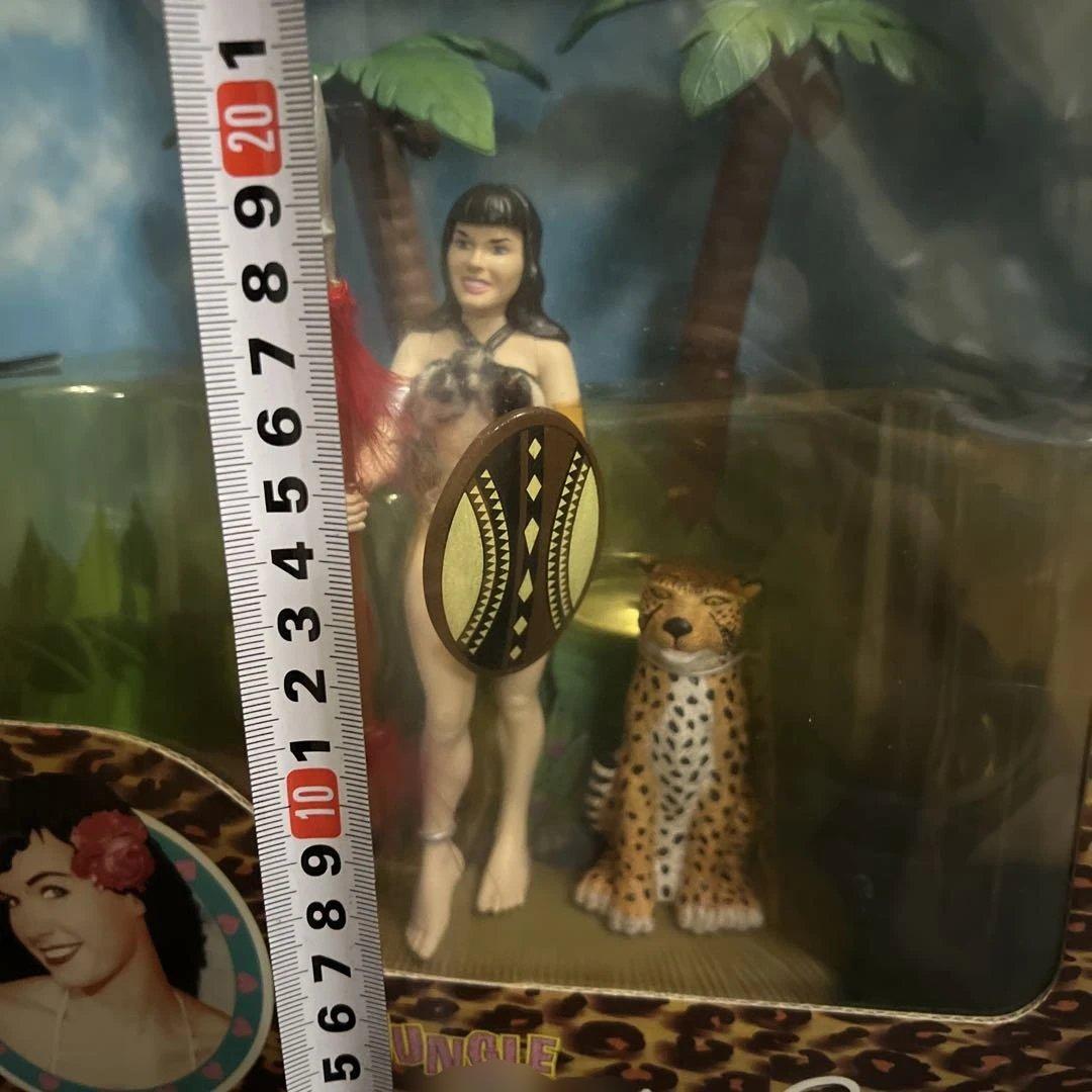 ベティペイジ　フィギュア　ポッシブルフィギュア　入手困難　激レア　貴重