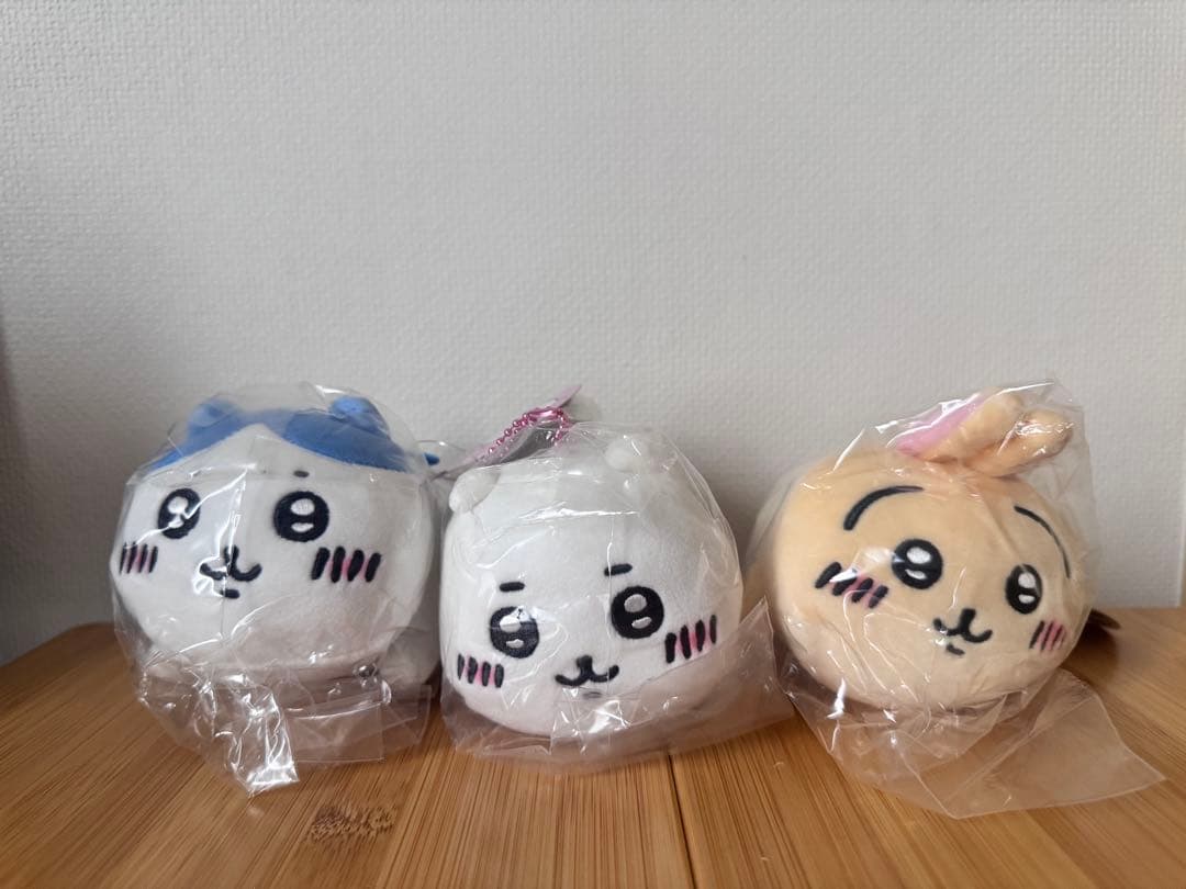 新品未開封 ちいかわ　てくびまくらぬいぐるみ