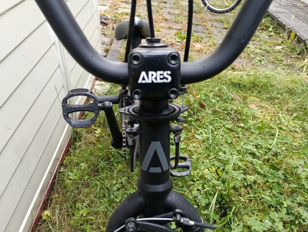Aresbikes BMXバイク ブラック20インチ