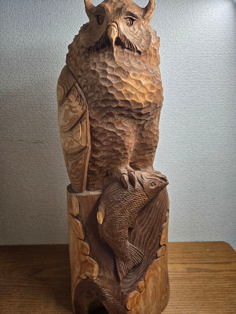 木製一刀彫　フクロウと魚の彫刻　最終値下げ