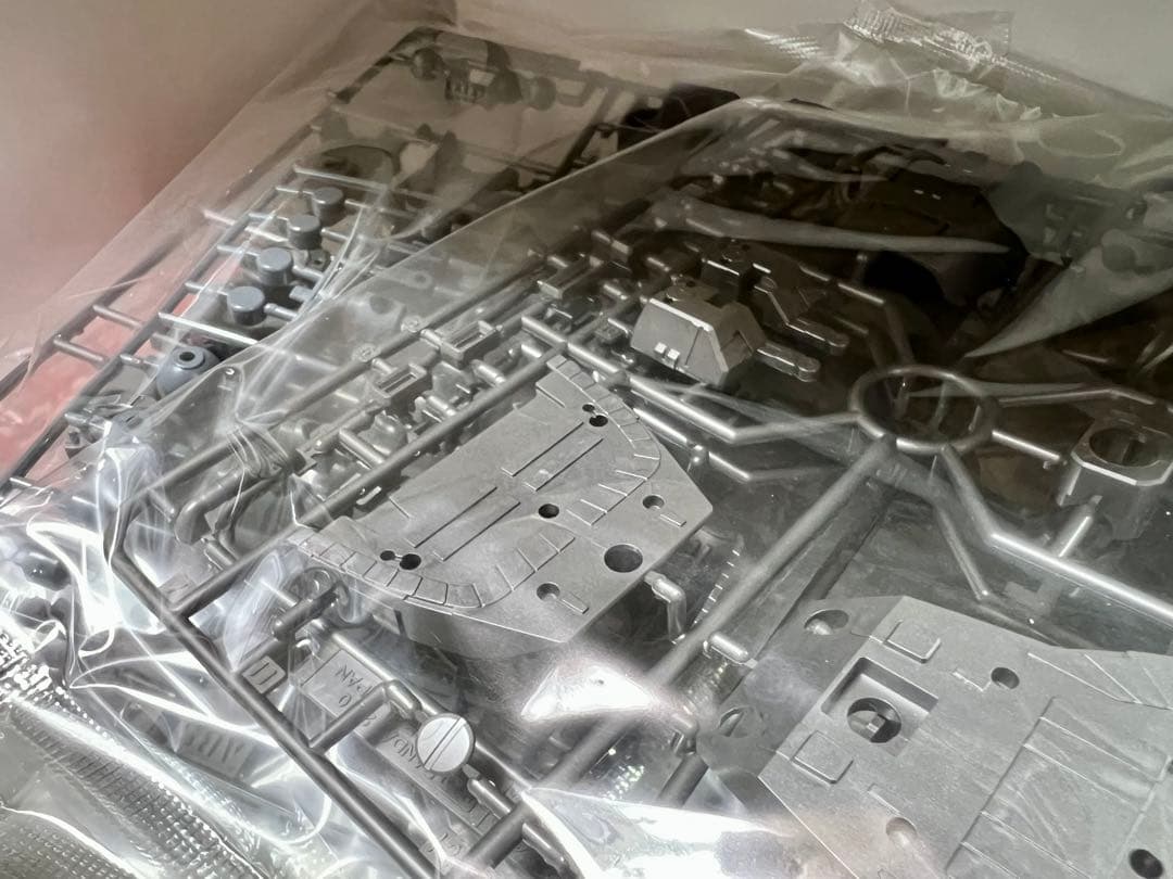 ジオ　ＭＧ　新品　ガンプラ