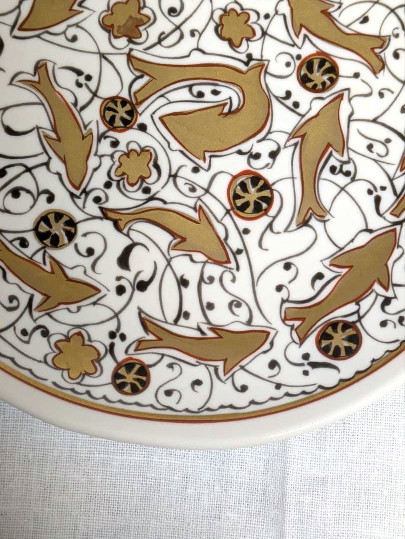 幸兵衛窯 金彩白釉魚紋皿 金色の魚の装飾の陶器皿　5枚セット