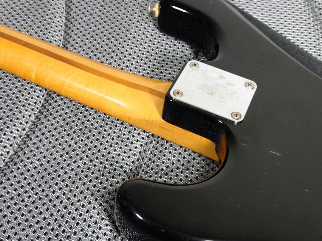 Fender Mexico製ストラトキャスター Squier