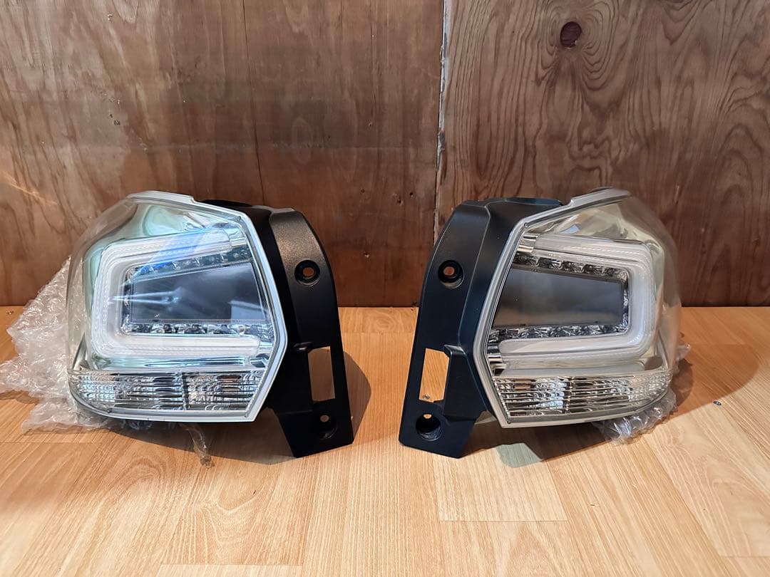 コーリン製　インプレッサスポーツ　LEDクリアテール