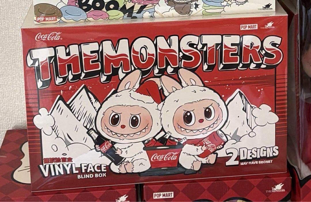 ぬいぐるみ POPMART THE MONSTER COCA COLA