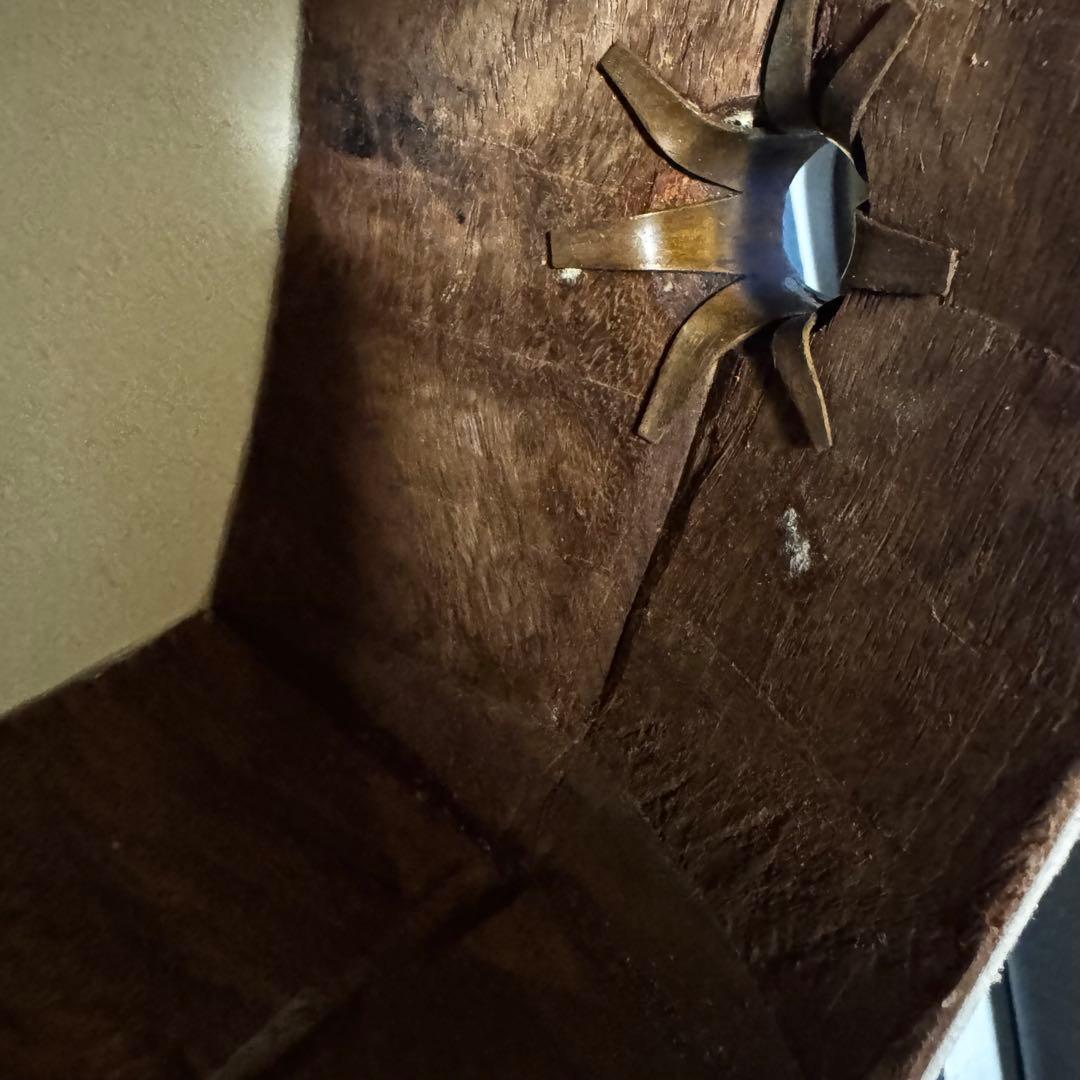 三味線　太棹　紫檀　丸打胴　糸まき　宇柄　天神欠け無し　東さわり有り　リンドウ