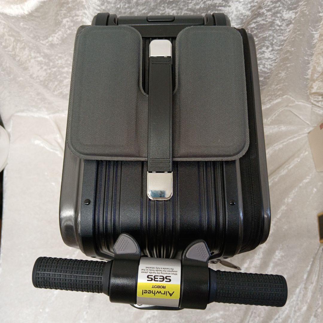 乗れるスーツケース Airwheel SE3S シルバー スーツケース キャリー
