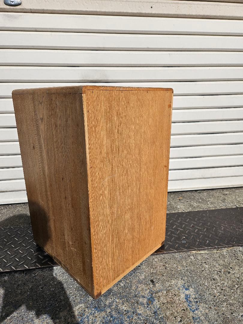 ジャパンヴィンテージ 古い木の抽斗 小箪笥 鍵付き 木製 小引き出し 収納