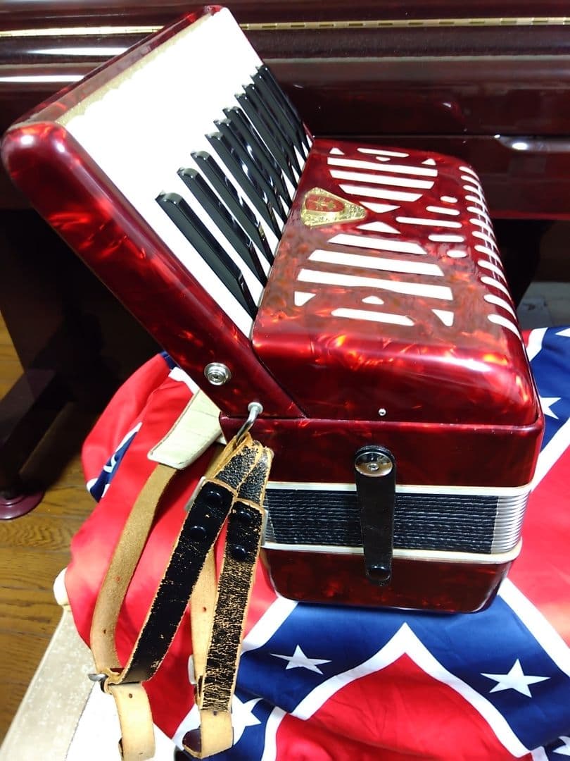 【動作品大幅なメンテ完了品】 トンボ アコーディオン No.28 赤（即演奏可）