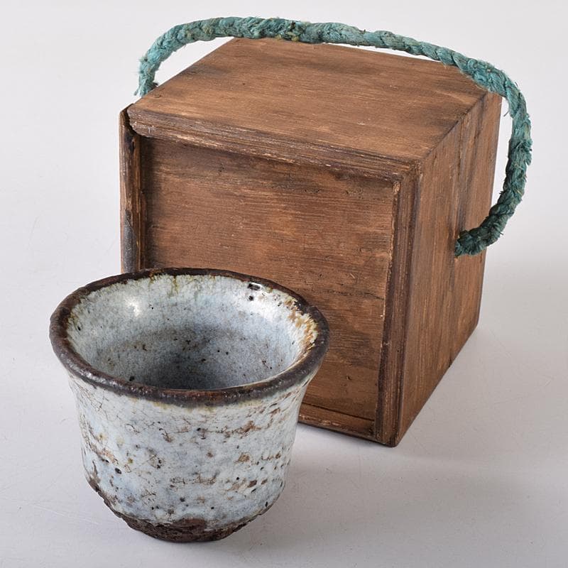 唐津焼　朝鮮唐津　盃　ぐい呑み　時代箱付　M　R7924