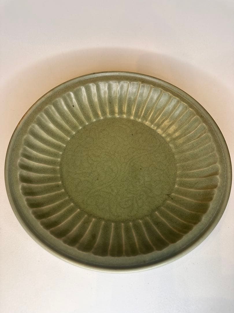 明代　龍泉窯　青磁盤