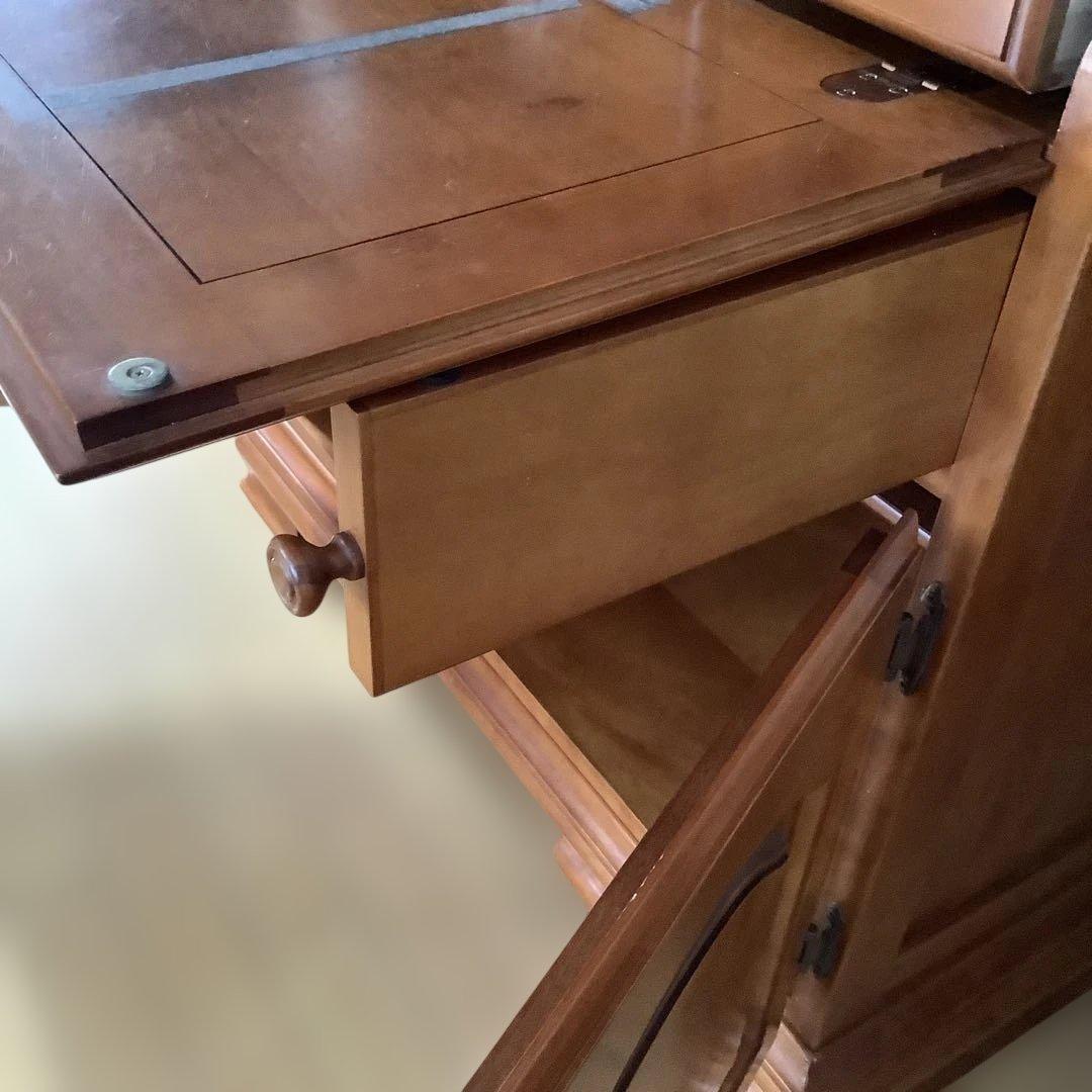 木製ライティングビューロー