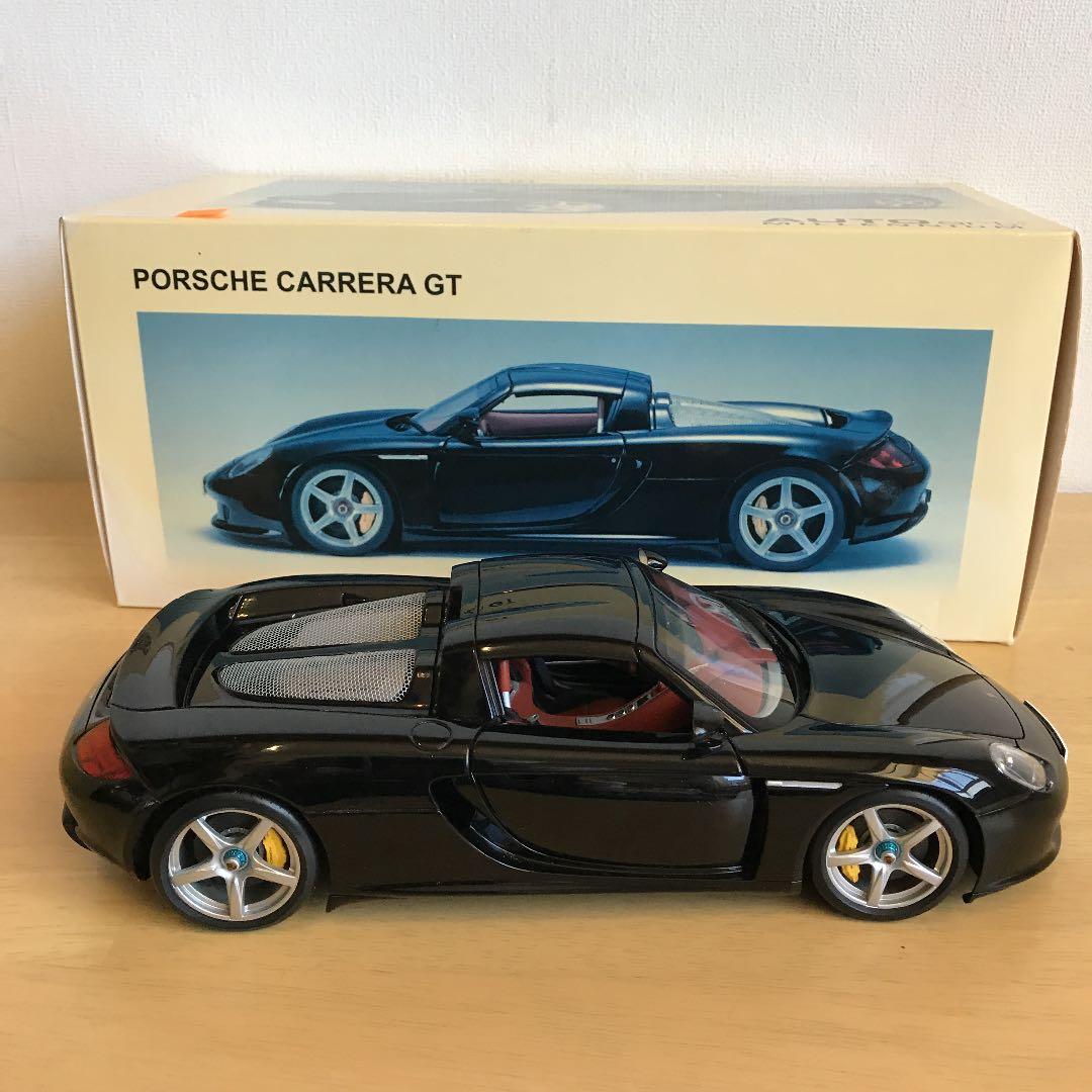ポルシェカレラＧＴ　オートアートミレニアム1/18