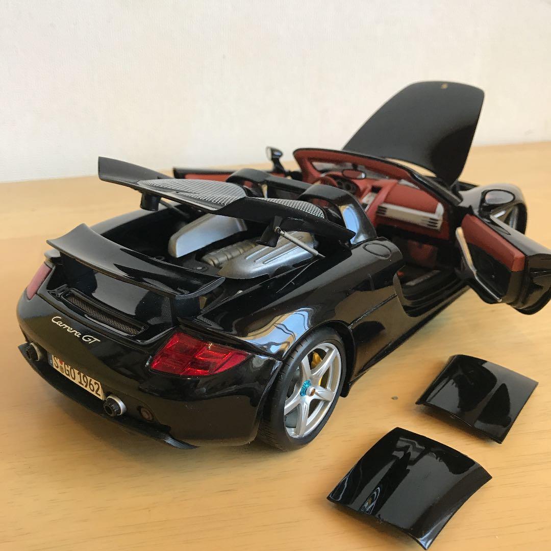 ポルシェカレラＧＴ　オートアートミレニアム1/18