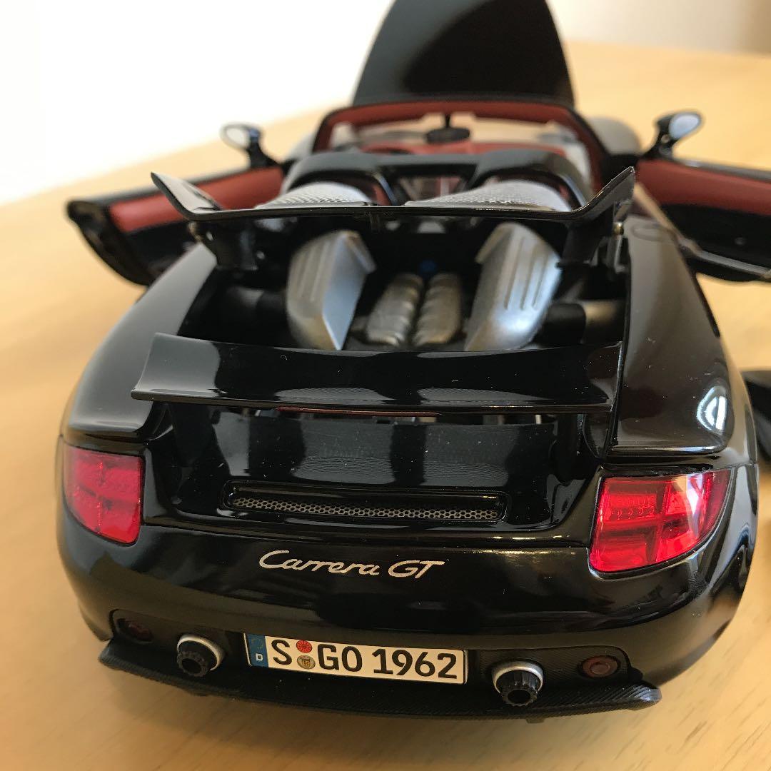 ポルシェカレラＧＴ　オートアートミレニアム1/18