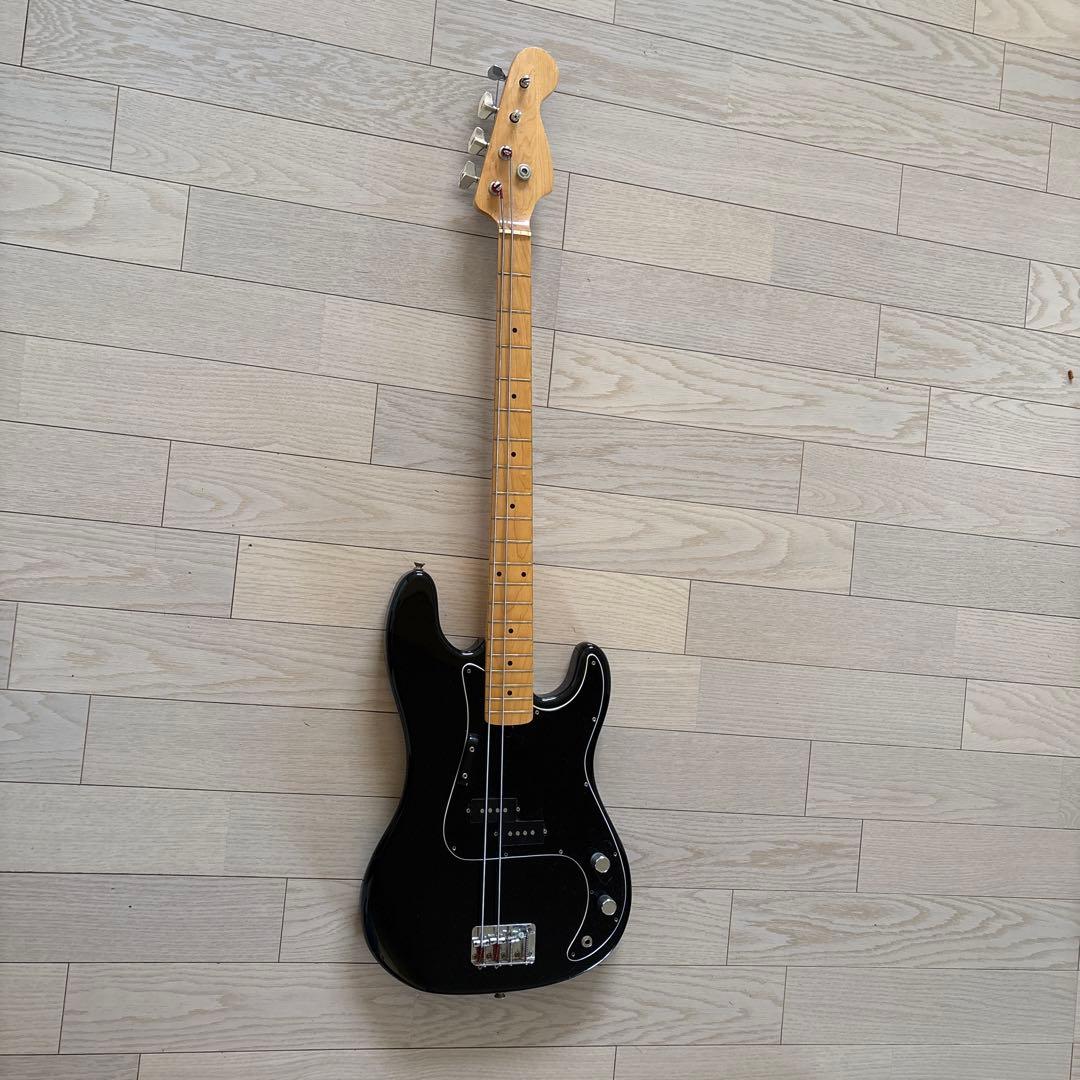 エレキベース ブラック アルダー製ケース付き
