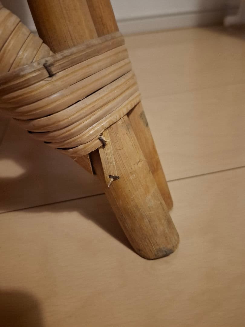 サイドテーブル付きラタンベンチ アンティーク テレフォンベンチ