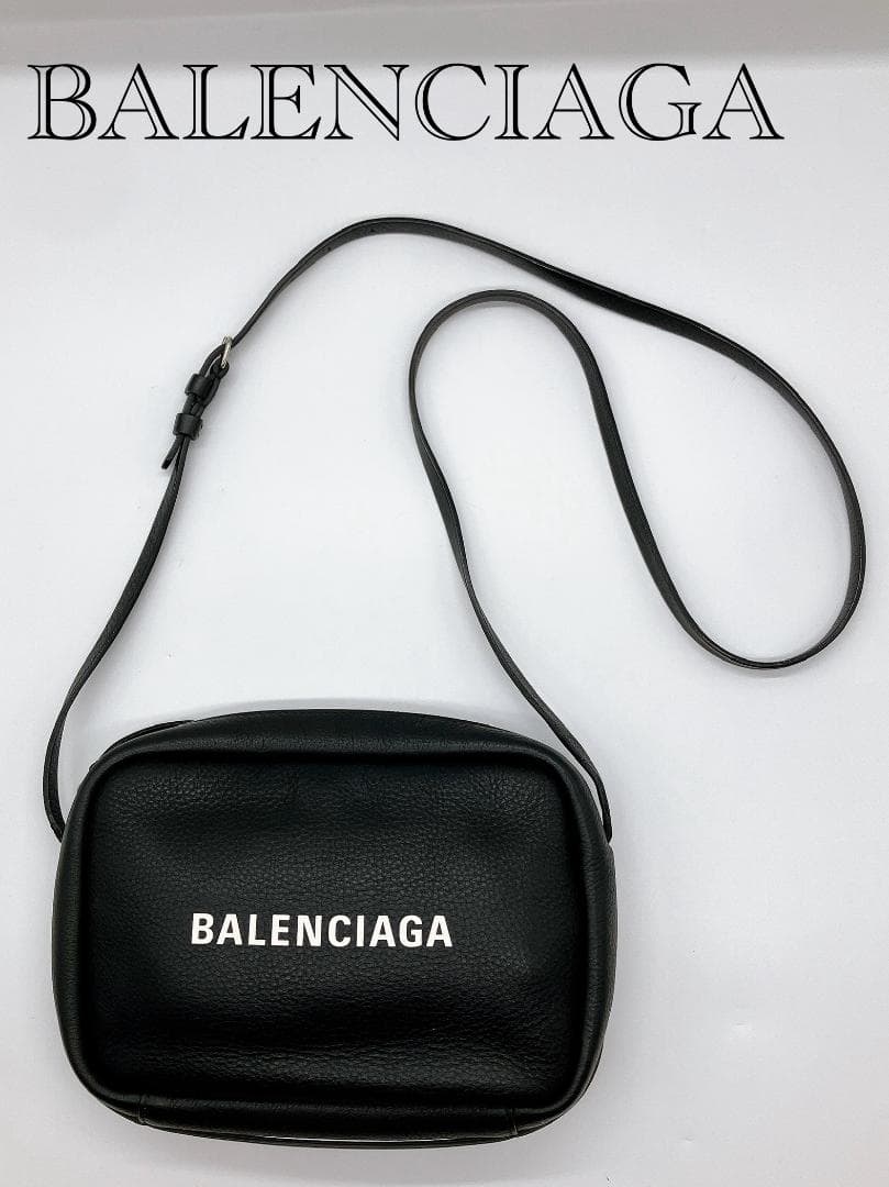 BALENCIAGA エブリデイ カメラバッグ ショルダーバッグ バッグ レザー