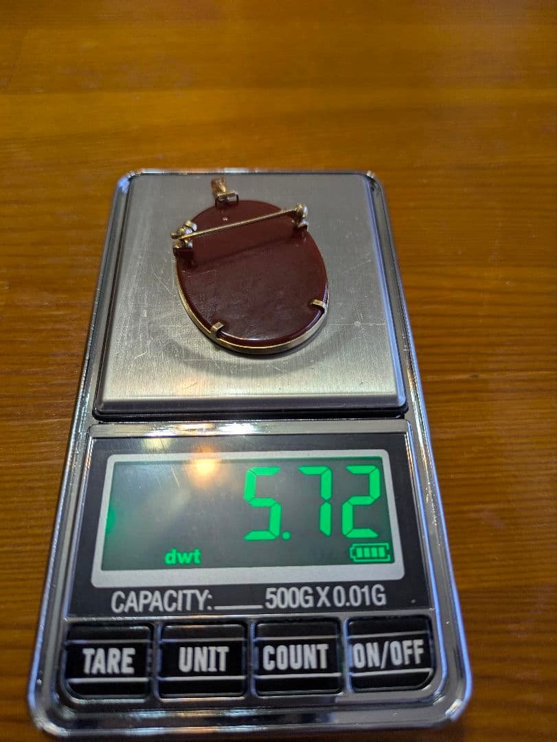 メノウインタリオ 18金カメオブローチ兼ペンダントトップ